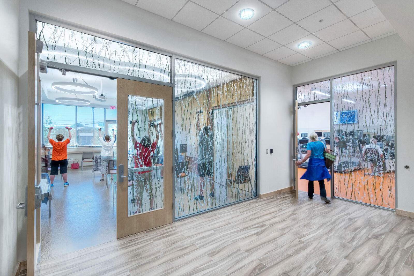The day starts early in the 50+ Senior Activity Center. Packed with programming, this accessible space serves as a venue for active adults to interact and make new connections with those in their community. Visitors can enjoy a wide range of activities such as fitness and wellness classes, nutritional counseling, and caregiver support services.